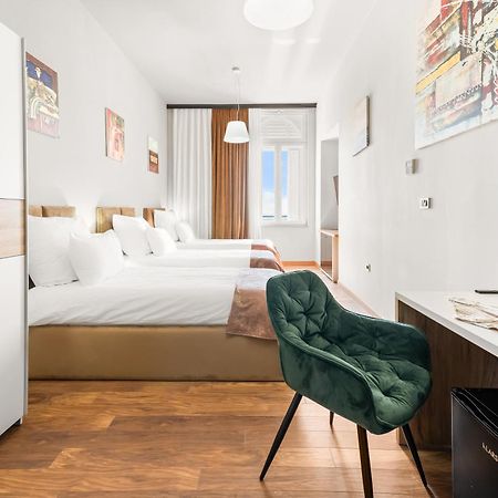Hotel Dua Residence ポレッチ エクステリア 写真
