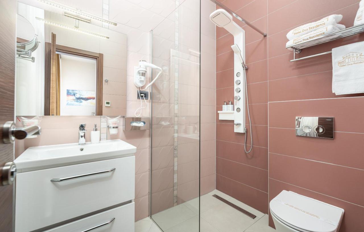Hotel Dua Residence ポレッチ エクステリア 写真
